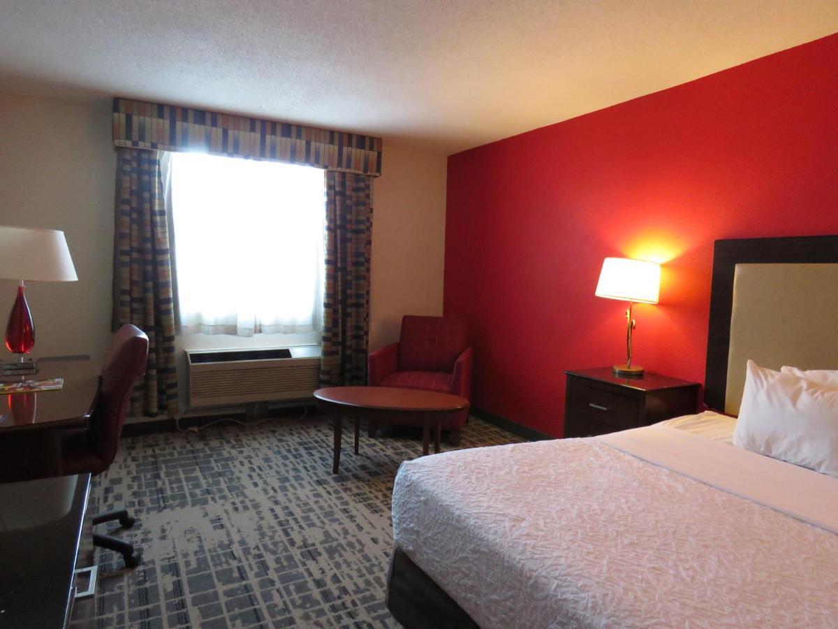American Inn & Suites Ferndale Dış mekan fotoğraf