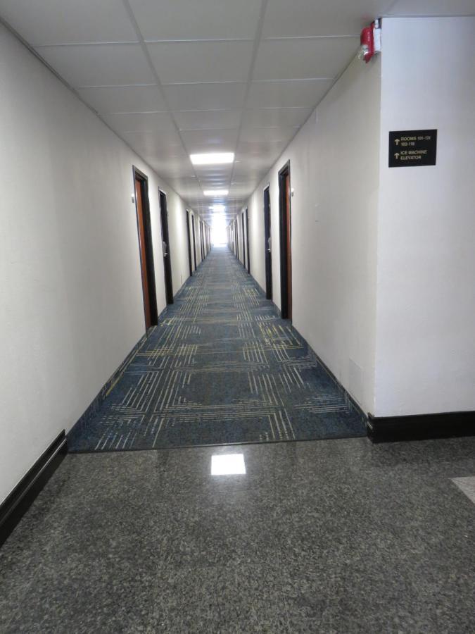 American Inn & Suites Ferndale Dış mekan fotoğraf