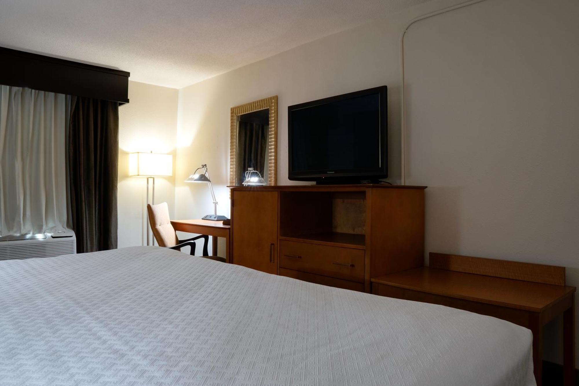 American Inn & Suites Ferndale Dış mekan fotoğraf